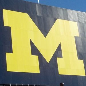 Meet your Posher, Dennis